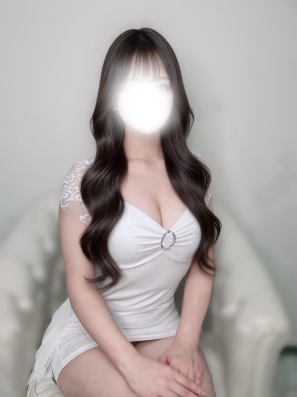 水谷しおん