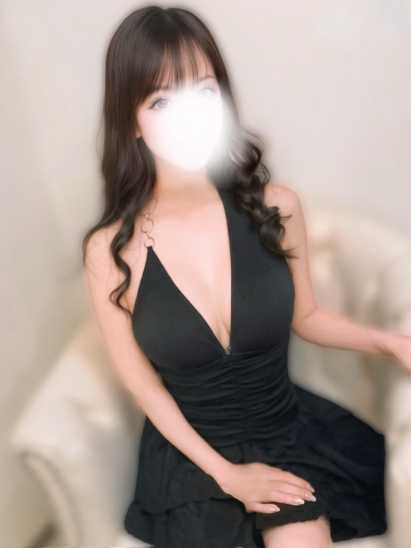 紗倉かれん